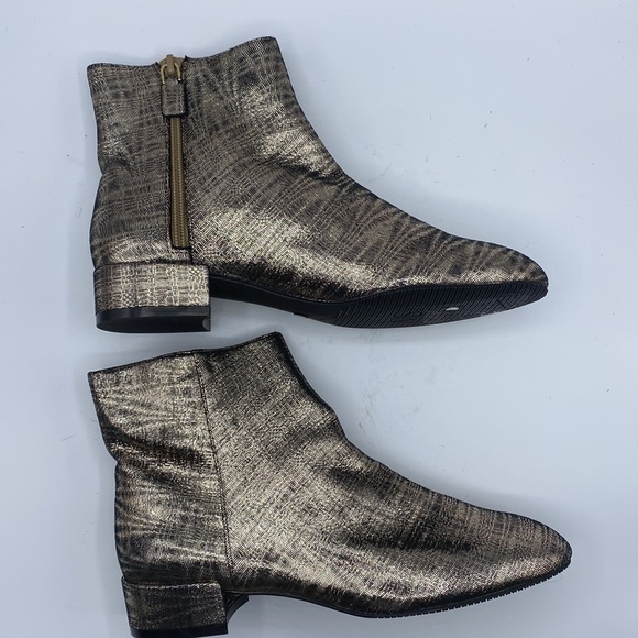 NWOB Stuart Weitzman Quartz 25 Metallic‎ Ankle Boot Size 6.5 - Picture 1 of 10